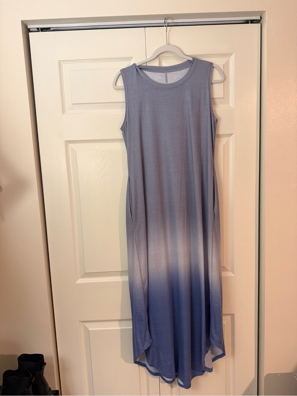 Sleeveless Ombre Midi Dress in Light Blue